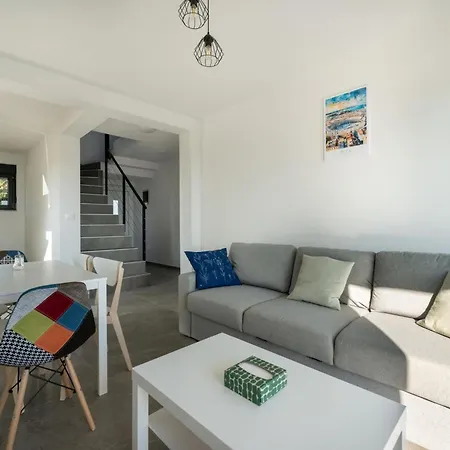 Artec Mit Meerblick By Interhome
