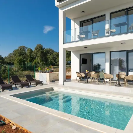 Casa de Férias Artec Mit Meerblick By Interhome Marčana