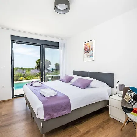 Casa de Férias Artec Mit Meerblick By Interhome Marčana